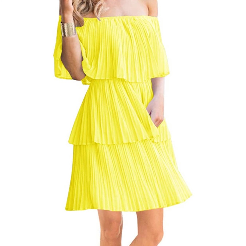 Off The Shoulder Sleeveless Tiered Dress